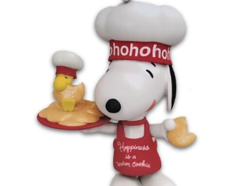 Ornament (not shown) in the 2011 Dream Book