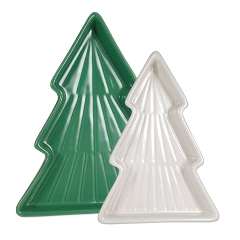 https://www.thedigitaldreambook.com/wp-content/uploads/2499XKT5071-Holiday-Trees-Nesting-Plates.jpg