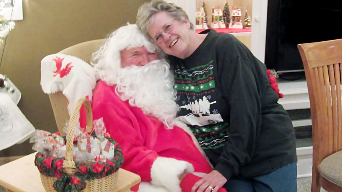 Elaine with Santa Warren – 2019 Elaine and Santa Warren