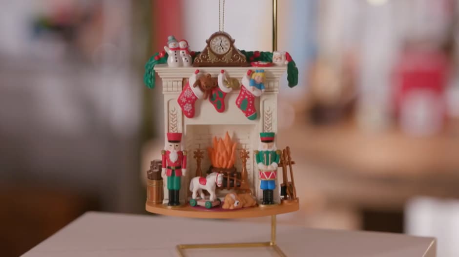 Santas-Next-Stop-Virtual-Artist-Signing